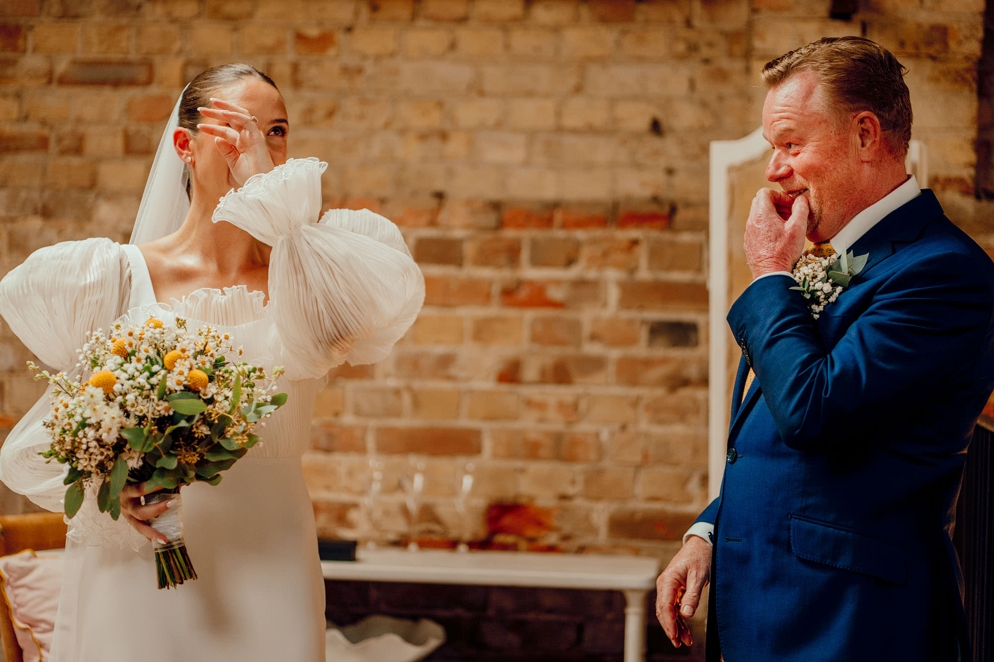fun wedding photogtaphy surrey hamish irvine barn at botley hill 