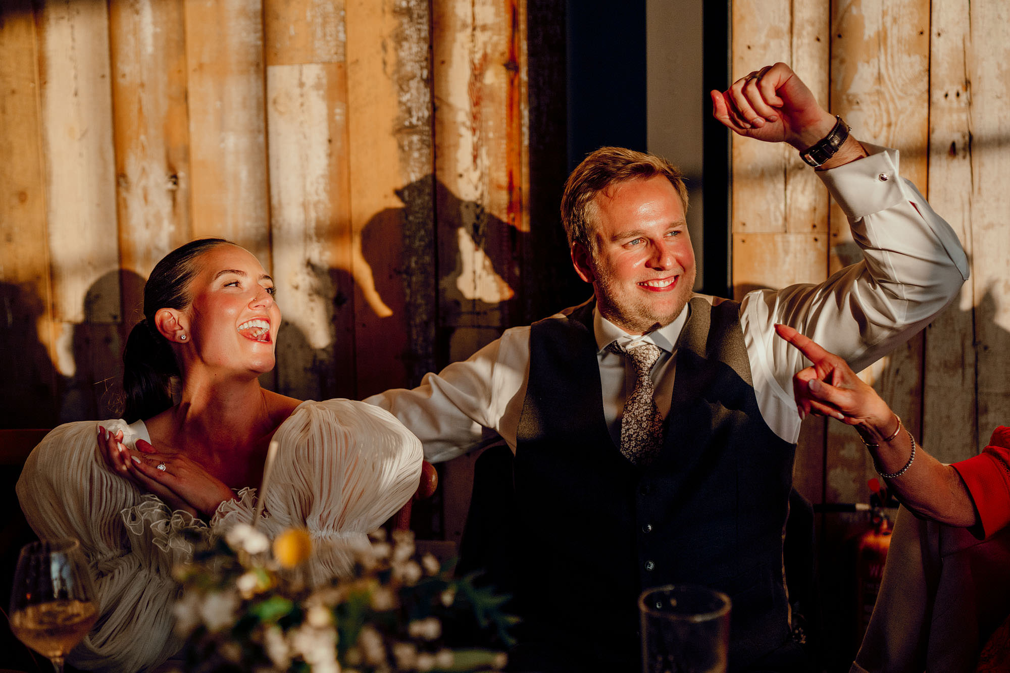 fun wedding photogtaphy surrey hamish irvine barn at botley hill 