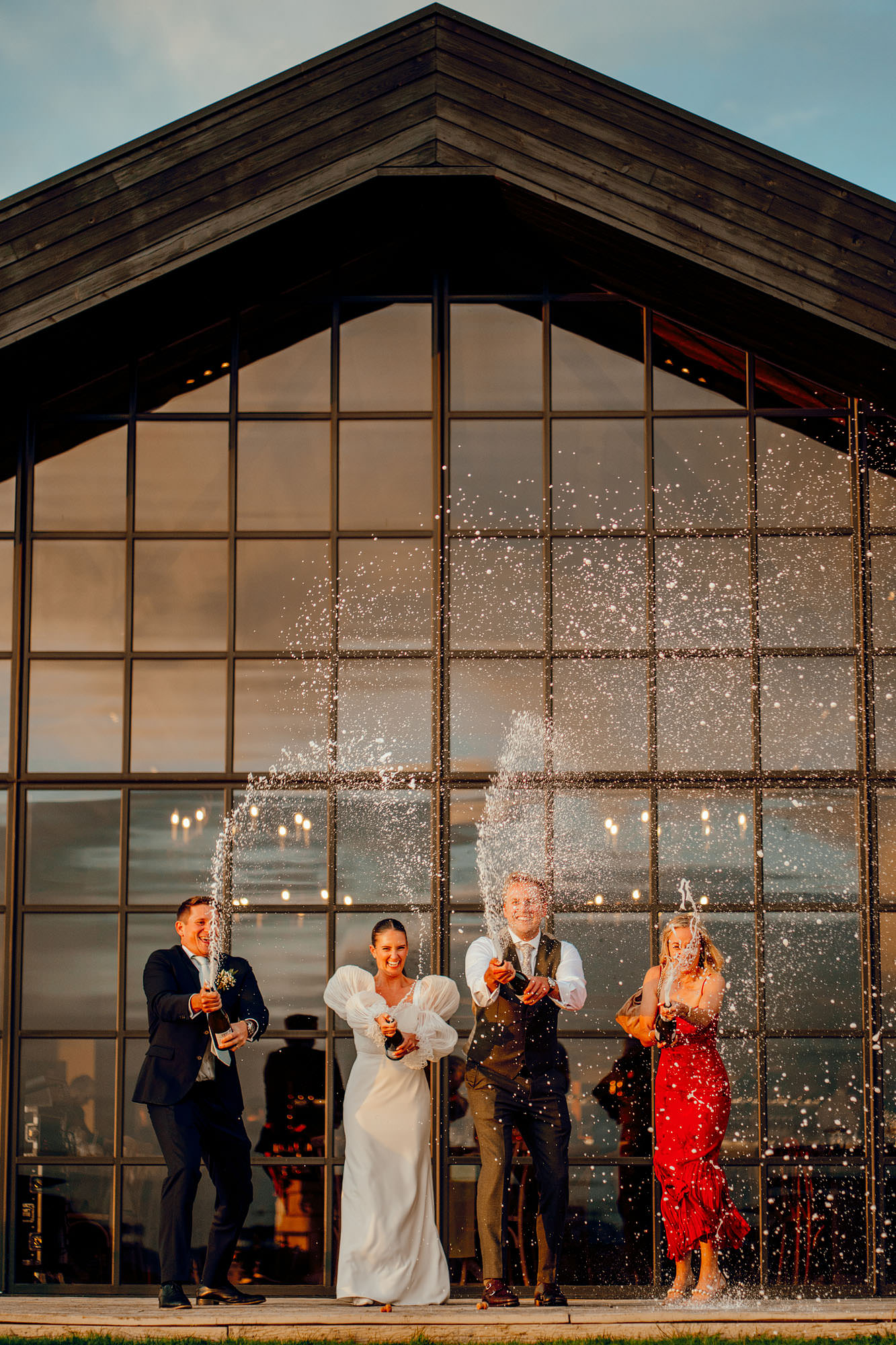 fun wedding photogtaphy surrey hamish irvine barn at botley hill 