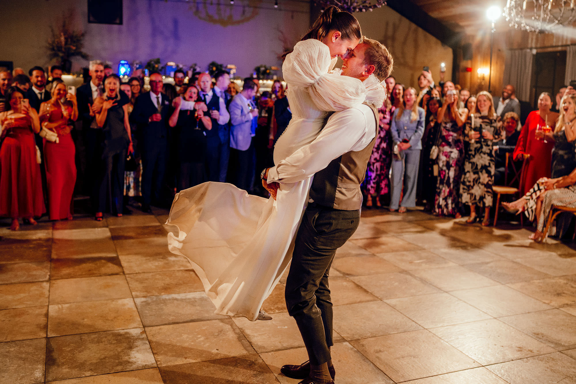 fun wedding photogtaphy surrey hamish irvine barn at botley hill 