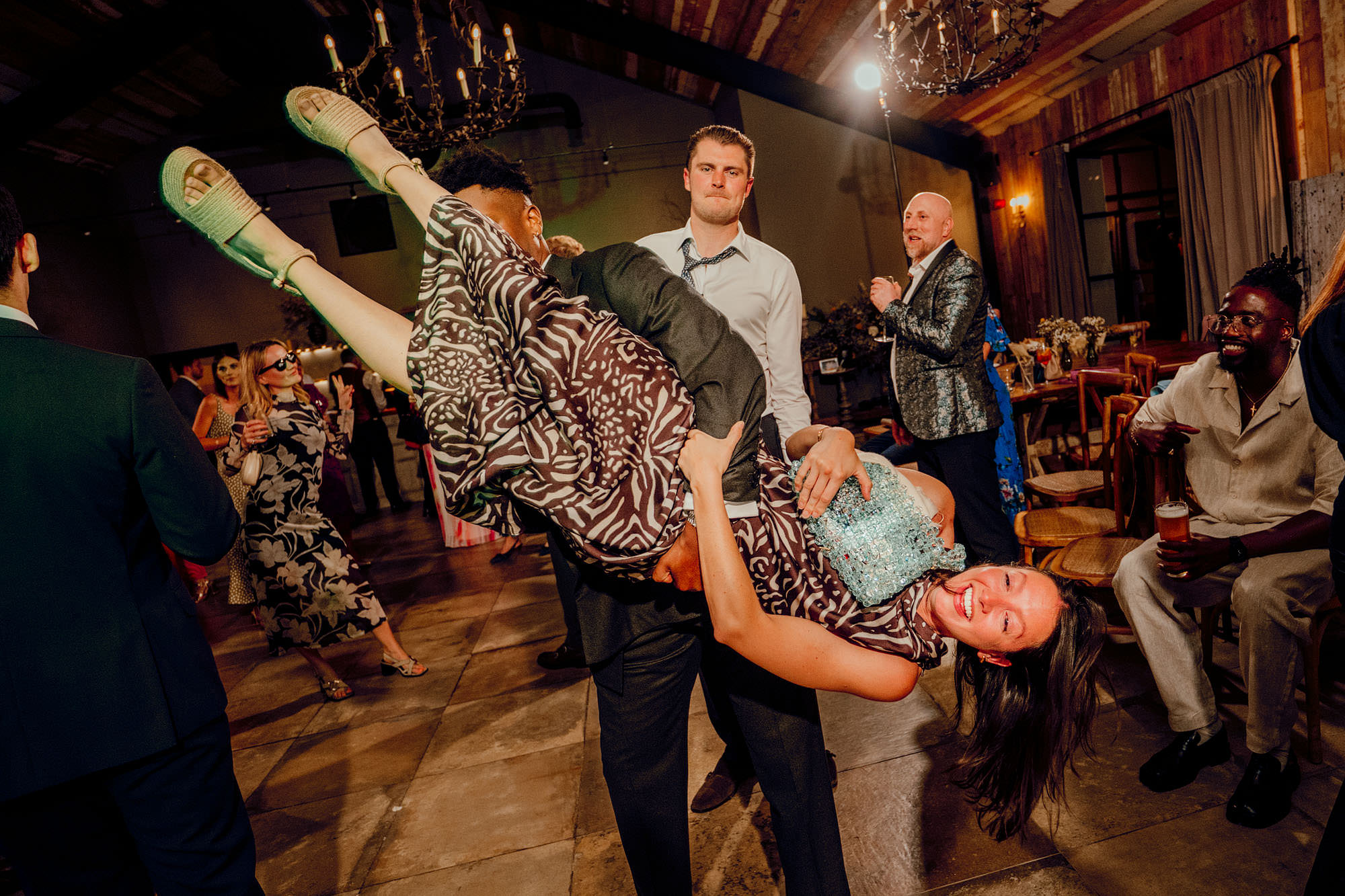fun wedding photogtaphy surrey hamish irvine barn at botley hill 