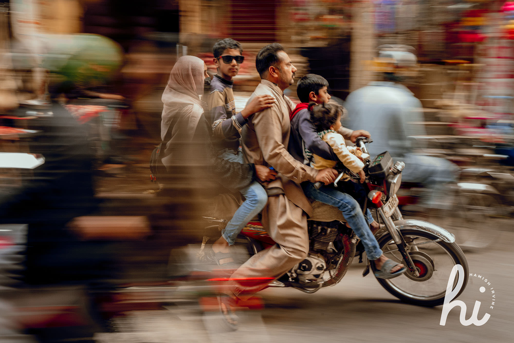 Rawalpindi street photography by hamish irvine 