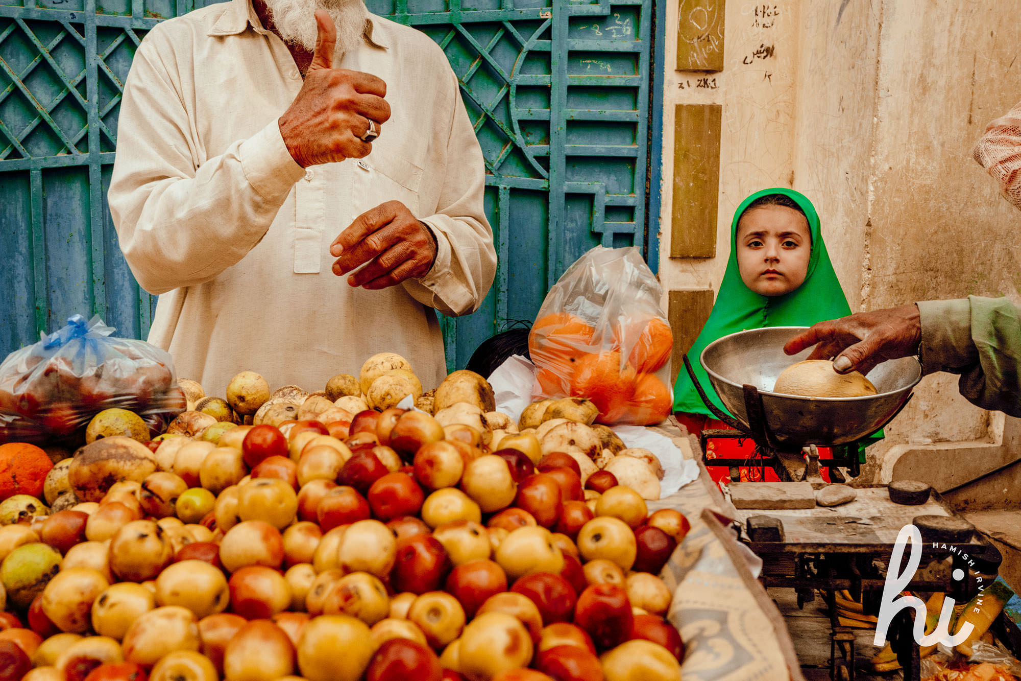 Pakistan street photography by hamish irvine 