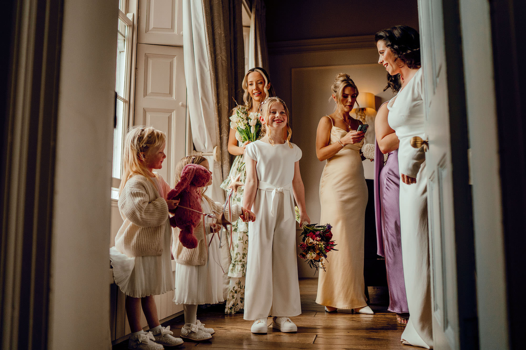 natural wedding photography hornington manor by hamish irvine 