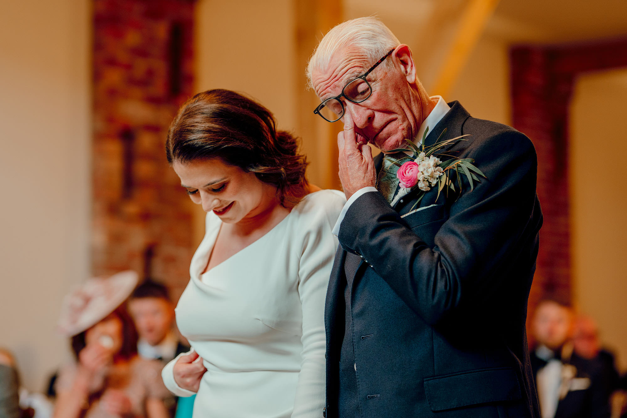 natural wedding photography hornington manor by hamish irvine 